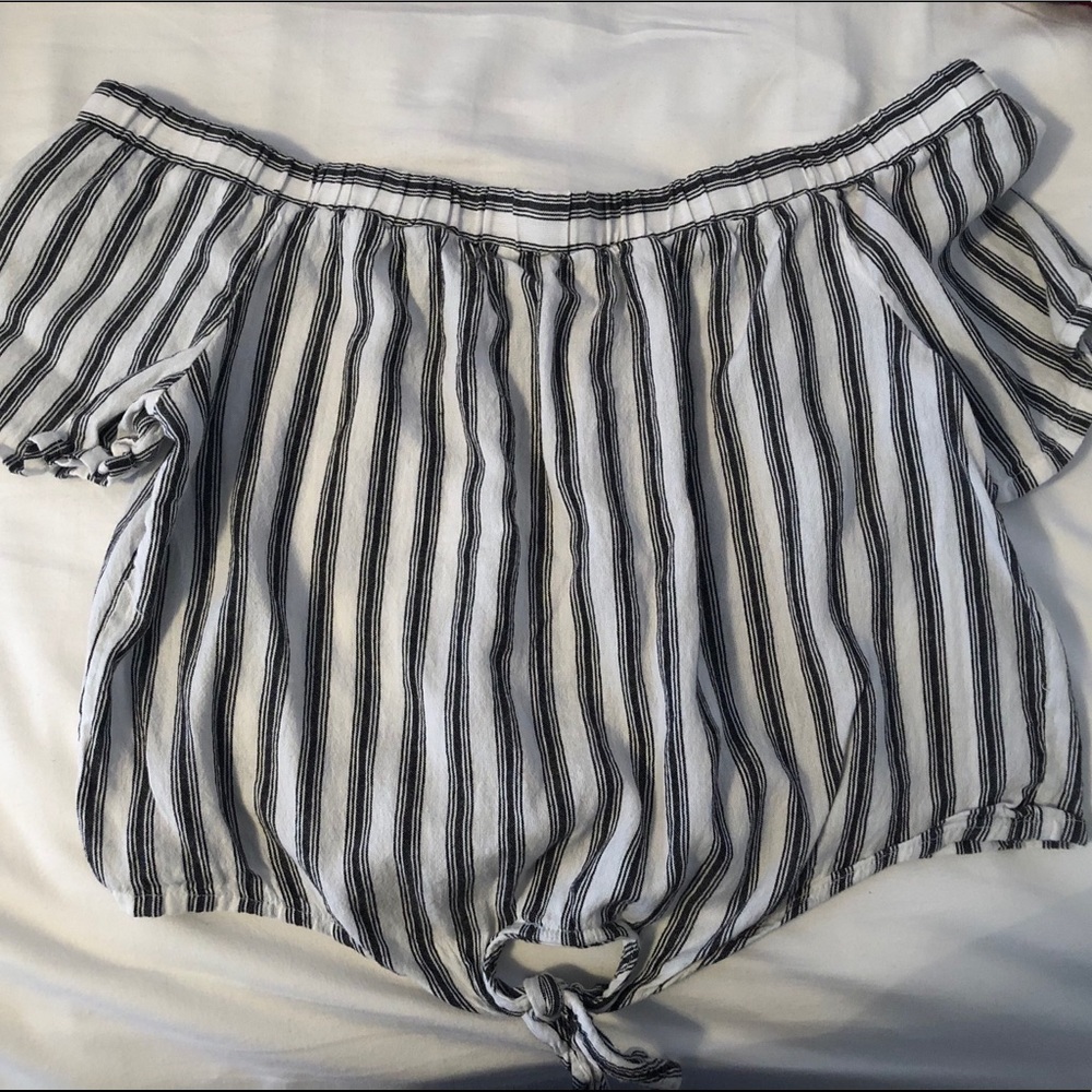 cropped shirt